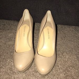 Nude Gianni Bini Heels